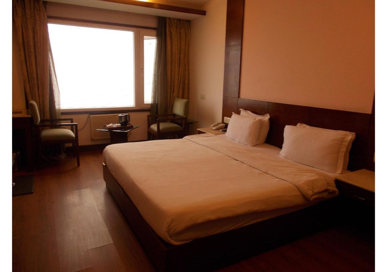 Hotel The Imperial Square Masuri Exterior foto