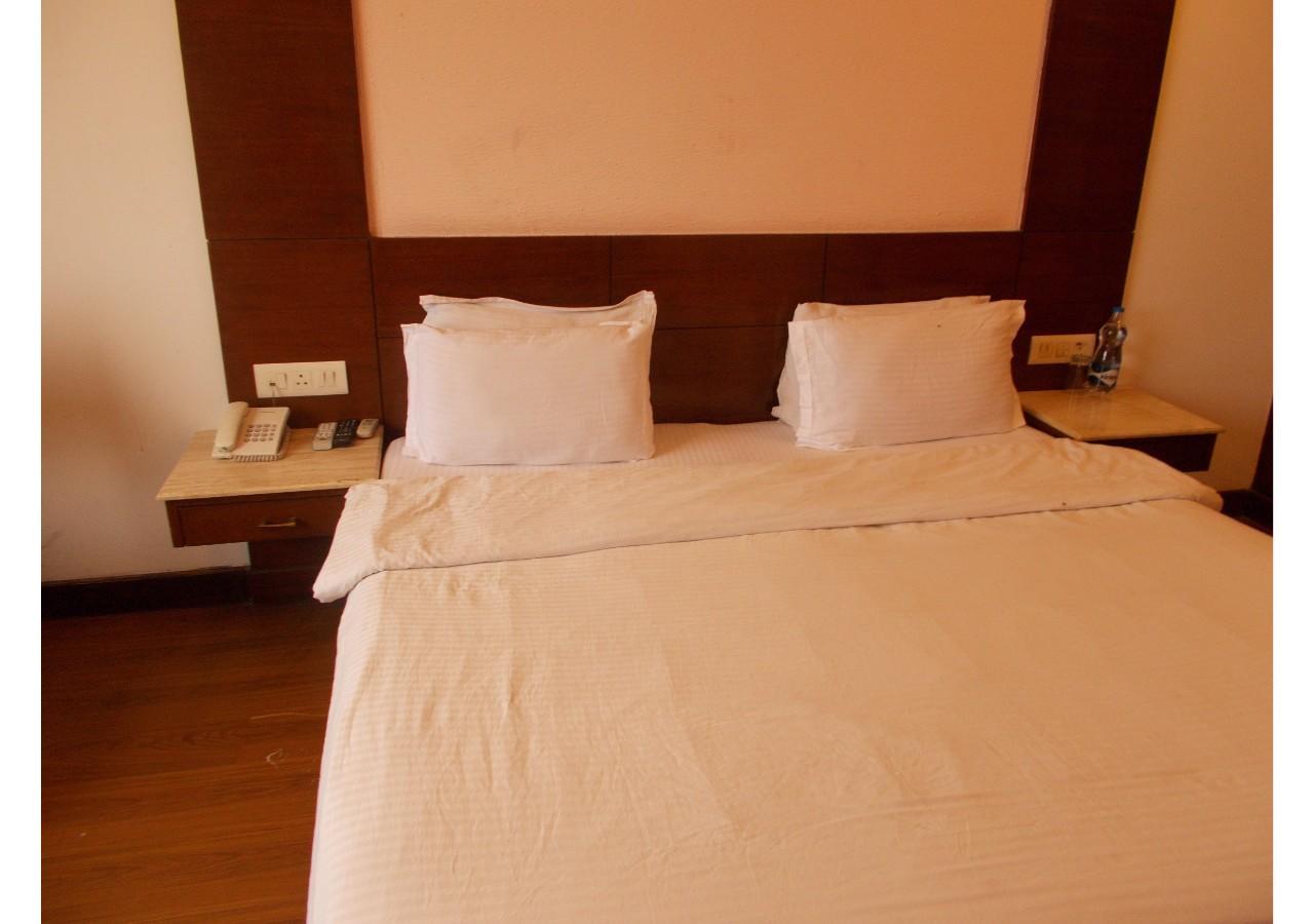 Hotel The Imperial Square Masuri Exterior foto